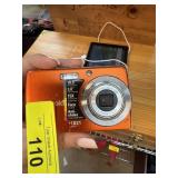 POLAROID DIGITAL CAMERA