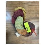 SKEIN OF YARN SUPERWASH WOOL SILK &  VISCOSE