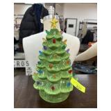LIGHTED CHRISTMAS TREE / LED