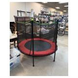 TRAMPOLINE W NET