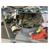 LOT OF MIXED MILITARY ITEMS
