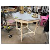 VINTAGE OCTAGONAL LAMP TABLE