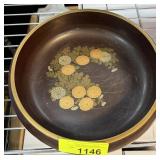 VINTAGE JAPANESE LACQUER WARE ROUND BOWL
