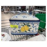 VINTAGE LIDDED BREAD BOX INSPIRADO