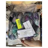 4 SKEINS POSH YARN MERINO & SILK