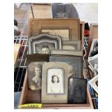 LOT OF VINTAGE & ANTIQUE PHOTOGRAPHS