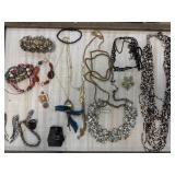 LARGE LOT OF MIXED JEWELRY