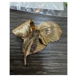 VINTAGE VALENZA BROOCH / PIN