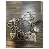 GUESS DESIGNER CHARM BRACELET