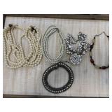LOT OF 5 NECKLACES