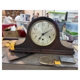 VTG MANTEL CLOCK AS IS