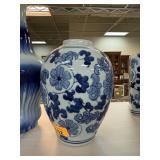 BLUE & WHITE POTTERY VASE