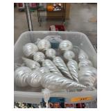 LOT OF 6 LARGE CHRISTMAS ORNAMENTS