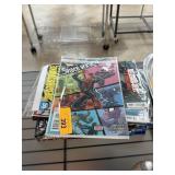 LOT OF MIXED COMIC BOOKS GRAPHIC NOVEL