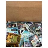 BOX OF MIXED BASEBALL CARDS