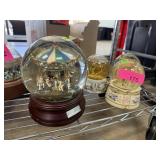 4PC SAN FRANCISCO MUSICAL WATER GLOBES NOTE