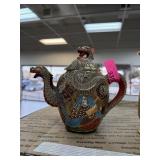 LOVELY VINTAGE JAPANESE SATSUMA TEAPOT TEA POT