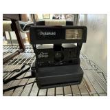 POLAROID ONE STEP INSTANT CAMERA