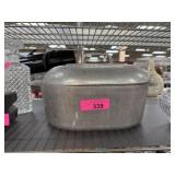 MAGNALITE LIDDED WAGNER WARE ROASTER