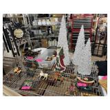 LOT OF CHRISTMAS LARGE CANDLE HOLDER NOTE