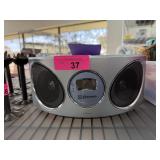 EMERSON CD PLAYER RADIO WORKS