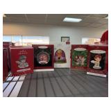 LOT OF 5 HALLMARK CHRISTMAS ORNAMENTS