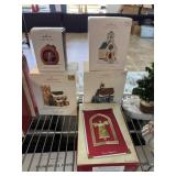 LOT OF 5 HALLMARK CHRISTMAS ORNAMENTS