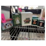 LOT OF 5 HALLMARK CHRISTMAS ORNAMENTS