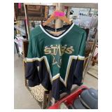 AUTOGRAPHED DALLAS STARS JERSEY PIERRE TURGEON