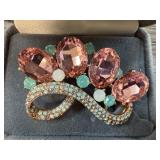 VERY FINE, QUALITY BROOCH / PIN