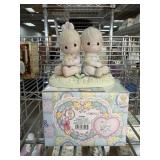 PRECIOUS MOMENTS FIGURINE LOVE ONE ANOTHER