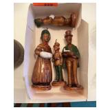 VICTORIAN DICKENS CHRISTMAS CAROLERS CANDLES