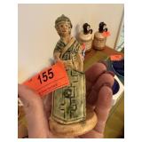 ANTIQUE GLAZED POTTERY FIGURE OF A KNIGHT