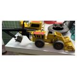 VINTAGE TONKA FRONT END LOADER