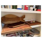 LOT OF CUTTING BOARDS / MISC