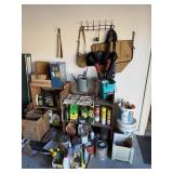 LARGE GARAGE LOT / BOY SCOUTS MESS KIT GARDENING+