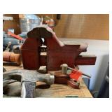 NO 4 COLUMBIAN BENCH VISE