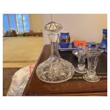 CRYSTAL FLAT BOTTOM DECANTER & GLASSES