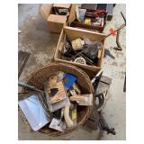 LARGE LOT OF MIXED GARAGE ITEMS