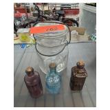 4 PIECE VINTAGE LOT BOTTLES AND MASON JAR