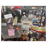 SHELF OF CHRISTMAS ITEMS NATIVITY SILVESTRI ETC