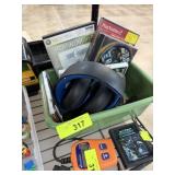 LOT OF MISC VIDEO GAME ITEMS