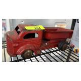 VINTAGE RICHMOND SCALE METAL TRUCK TOY RARE