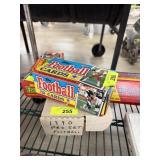 LOT OF 1989 TOPPS FOOTBALL CARDS