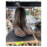 ARIAT COWBOY BOOTS SZ 7.5