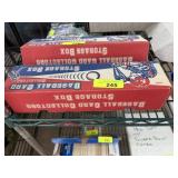 BOX OF MIXED BASEBALL CARDS