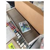 BOX OF MIXED SPORTS CARDS