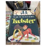 2PC CANVAS WALL ART BOARD GAMES MONOPOLY TWISTER