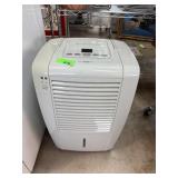 FRIGIDAIRE PORTABLE DEHUMIDIFIER