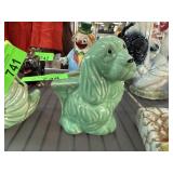 VTG MAJOLICA FLOWER FROG VASE